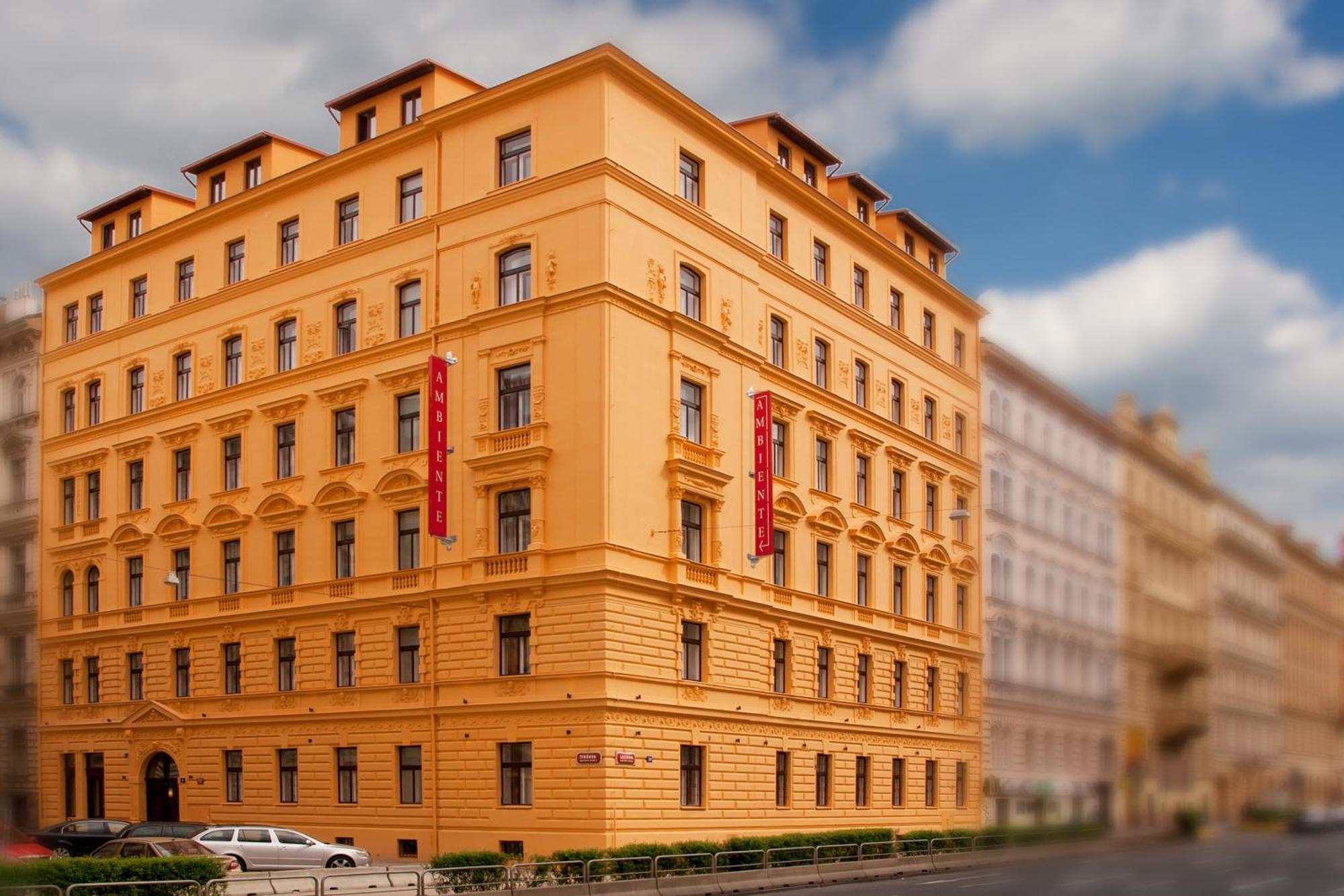 Hotel Ambiance Praga Exterior foto